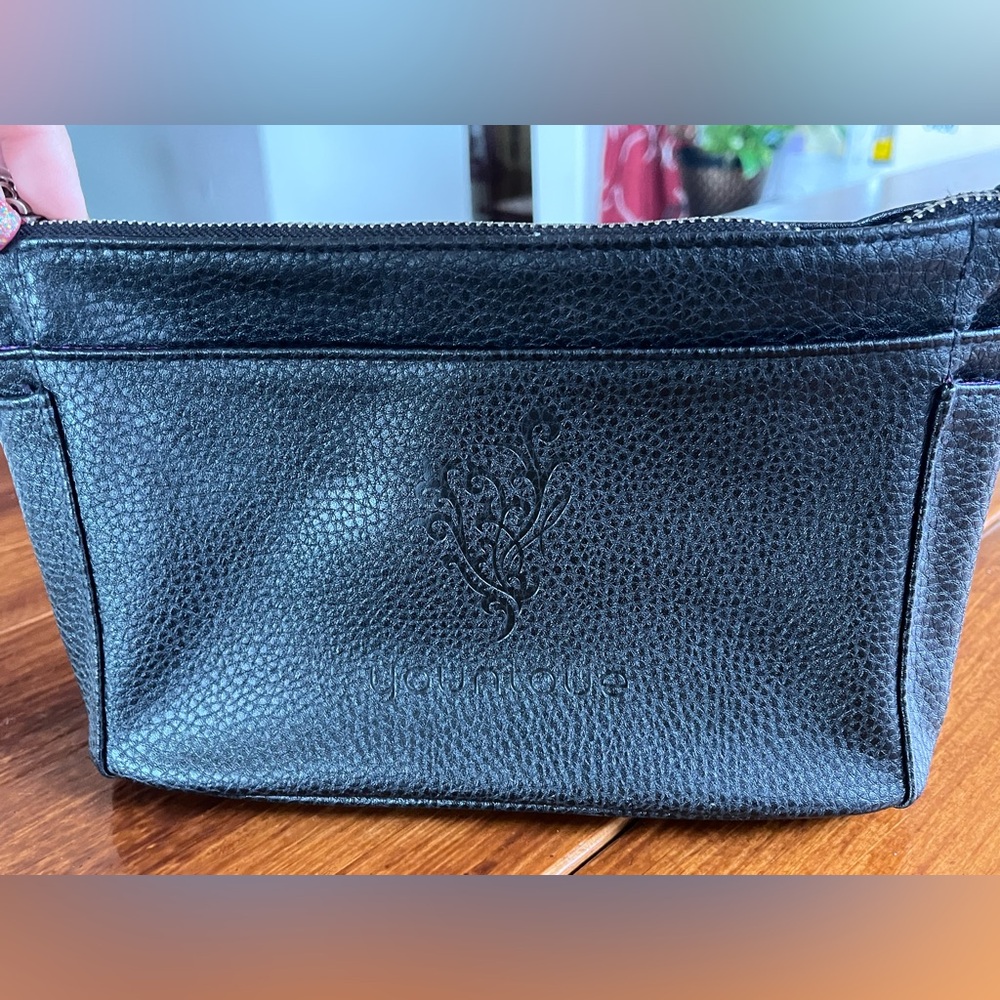NWOT Younique Cosmetic Pouch